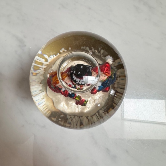 Vintage Glass Water-filled Snow Globe Music Box Snowman with Two Happy Friends - Picture 7 of 10